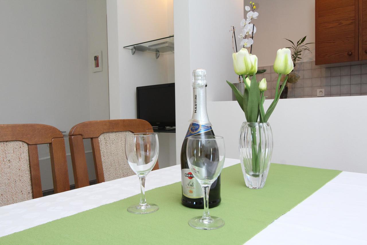 Apartment Irena Pula Bagian luar foto